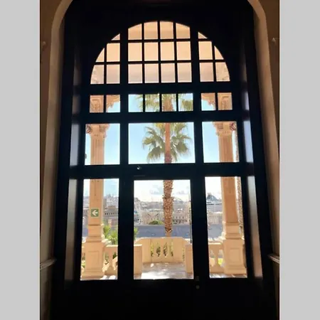 Historic Miramare Palace جنوة